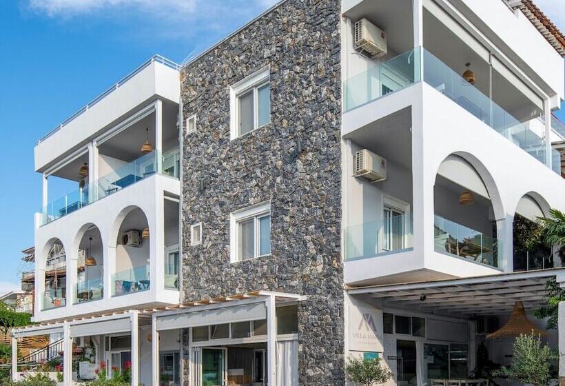 חדר משפחתי, Villa Maria