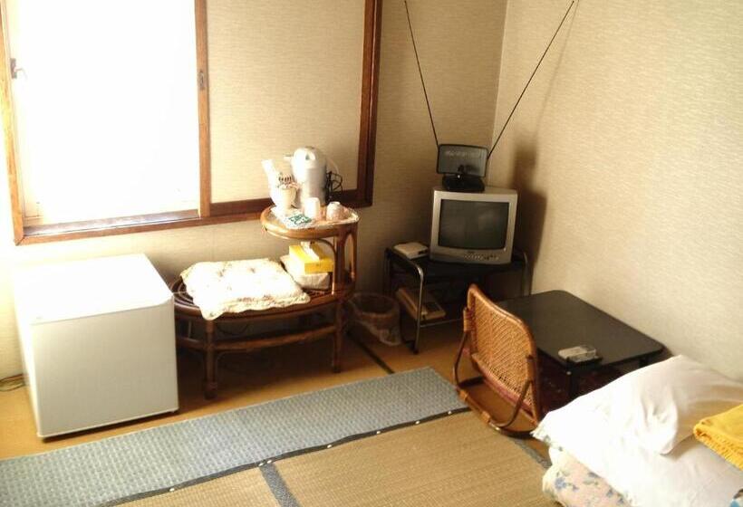 غرفة قياسية فردية حمام مشترك, Pension Puppy Tail