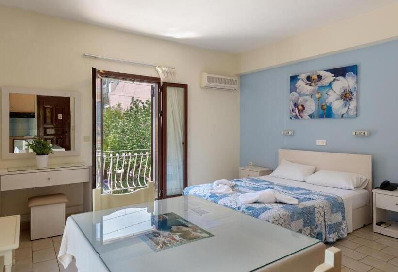 스탠다드 스튜디오, Byron