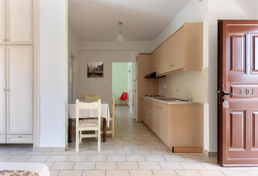 침실 1개 아파트, Byron