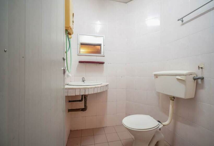 غرفة قياسية, Dj Palace