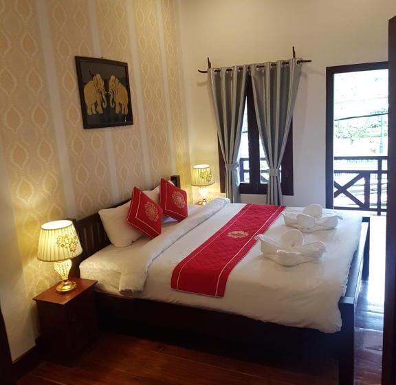 اتاق لوکس با بالکن, Luang Prabang Pangkham Lodge