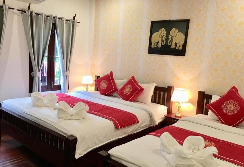 اتاق سوپریور سه تخته, Luang Prabang Pangkham Lodge