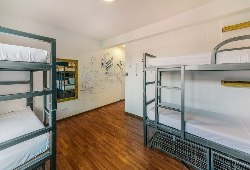 اتاق استاندارد چهار تخته, Ostello Bello Nyaung Shwe