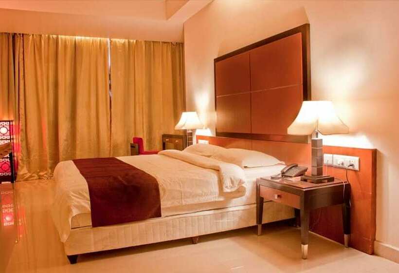 شقة غرفة واحدة, Sara Regency