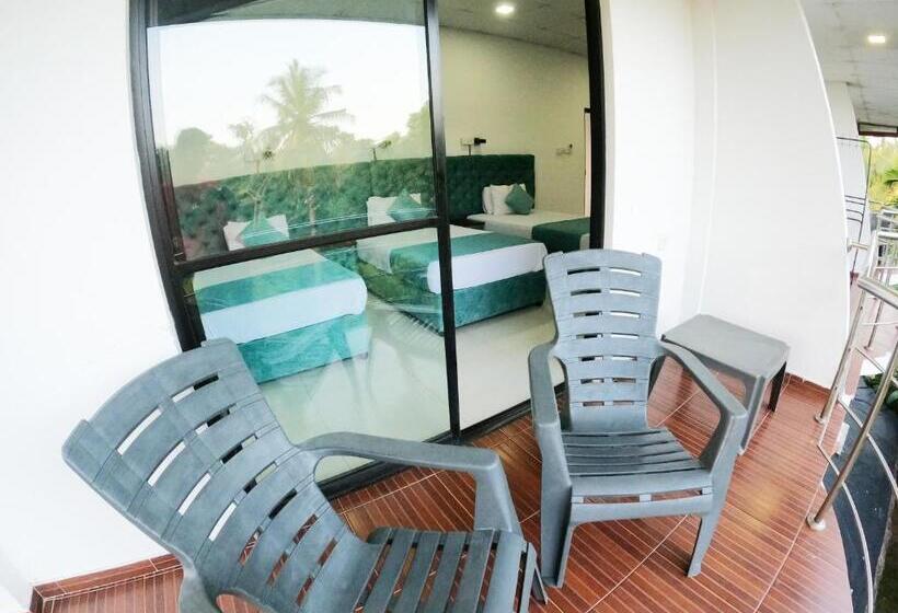 标准三人间, Seyara Holiday Resort