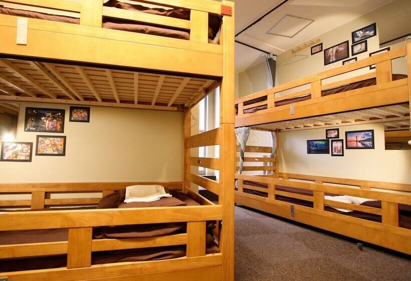 共用房间的床, Osaka Guesthouse Hive   Hostel