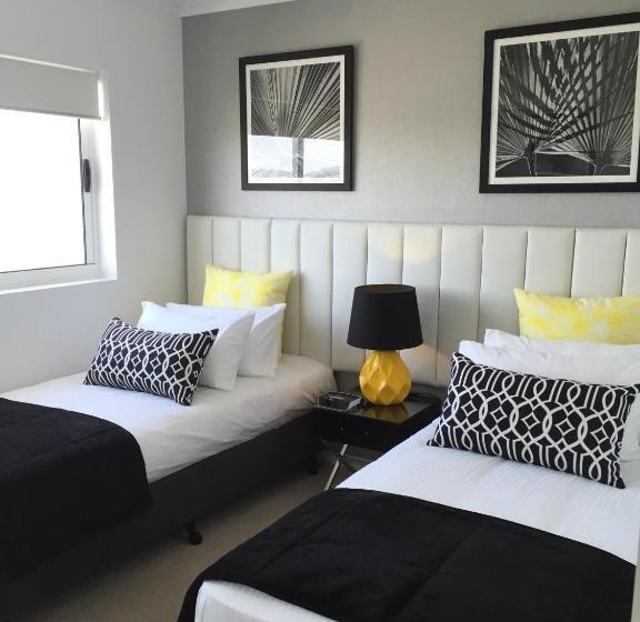 2 Bedrooms Apartment River View, Riviera Mackay