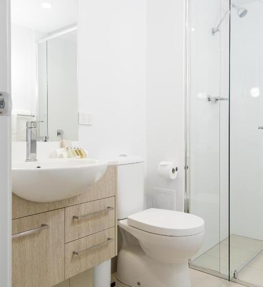 2 Bedrooms Apartment River View, Riviera Mackay