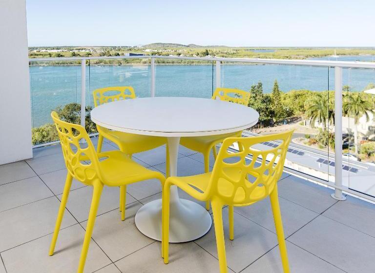 1 Bedroom Apartment River View, Riviera Mackay