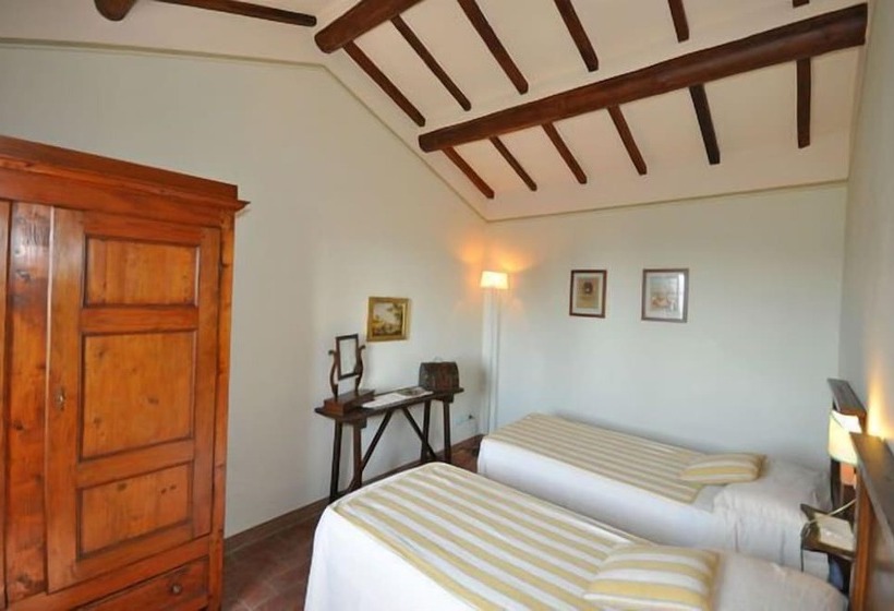 فيلا 3 غرف نوم, Villa Calcinaio