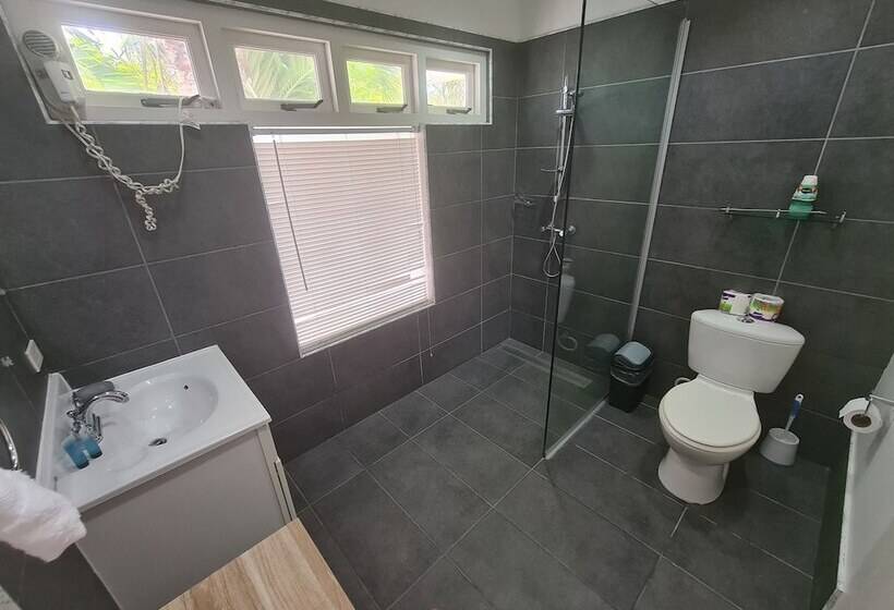 استودیوی لوکس, Bubali Villa & Apartments