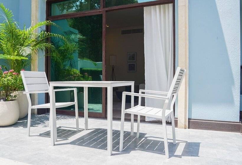 سوییت لوکس, Andalus Al Seef Resort & Spa