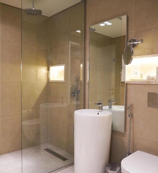 سوییت لوکس, Andalus Al Seef Resort & Spa