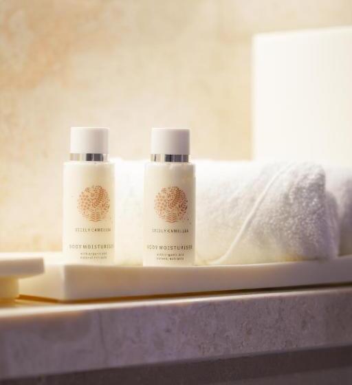 سوییت لوکس, Andalus Al Seef Resort & Spa