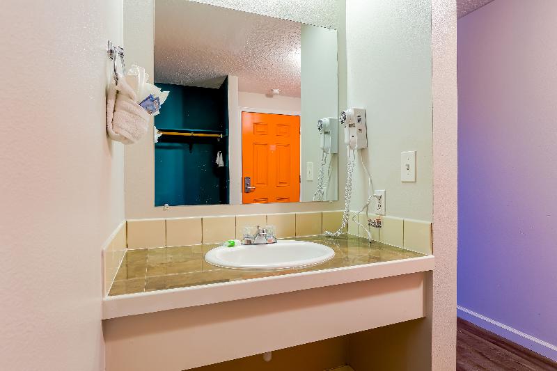 חדר סטנדרט עם מיטת קינג, Coast River Inn