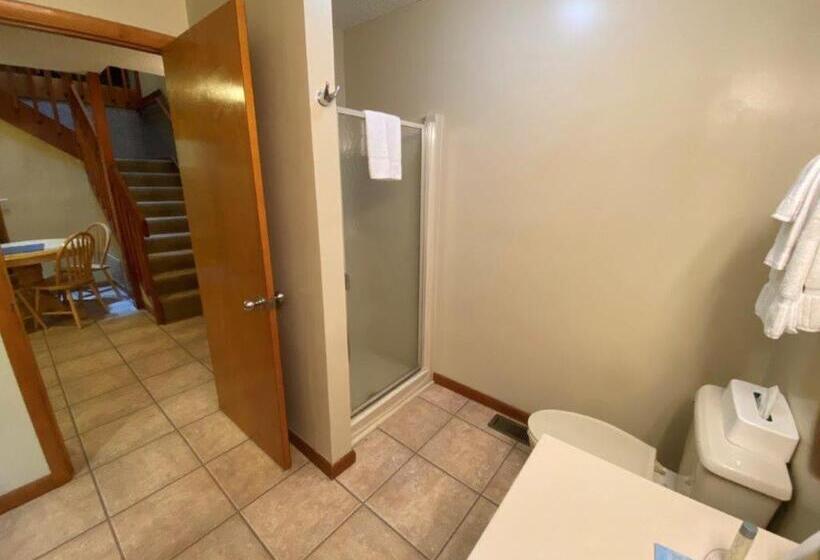 شقة غرفة واحدة, Fairway Forest