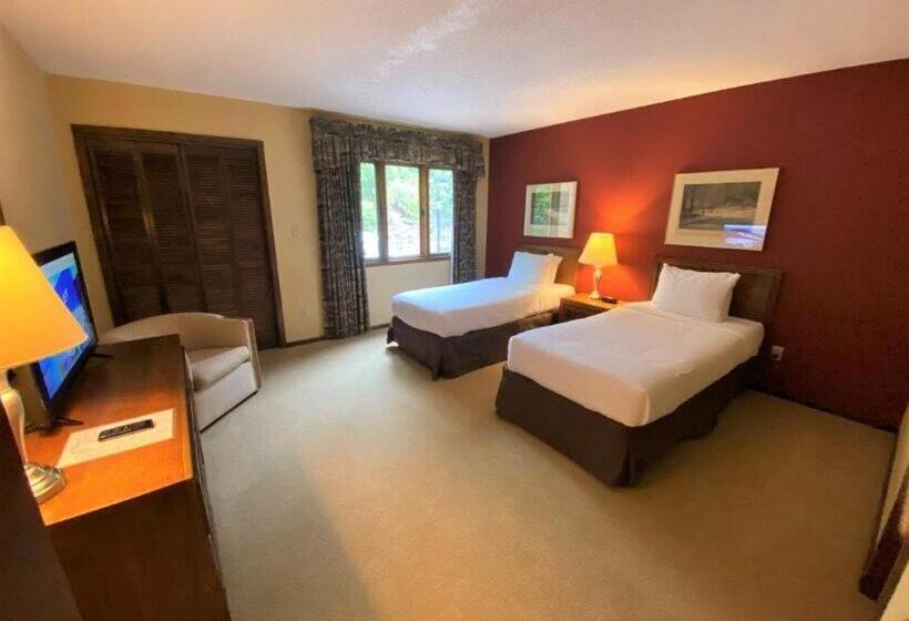 غرفة قياسية, Fairway Forest