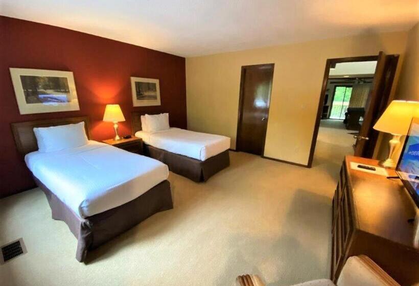 غرفة قياسية, Fairway Forest