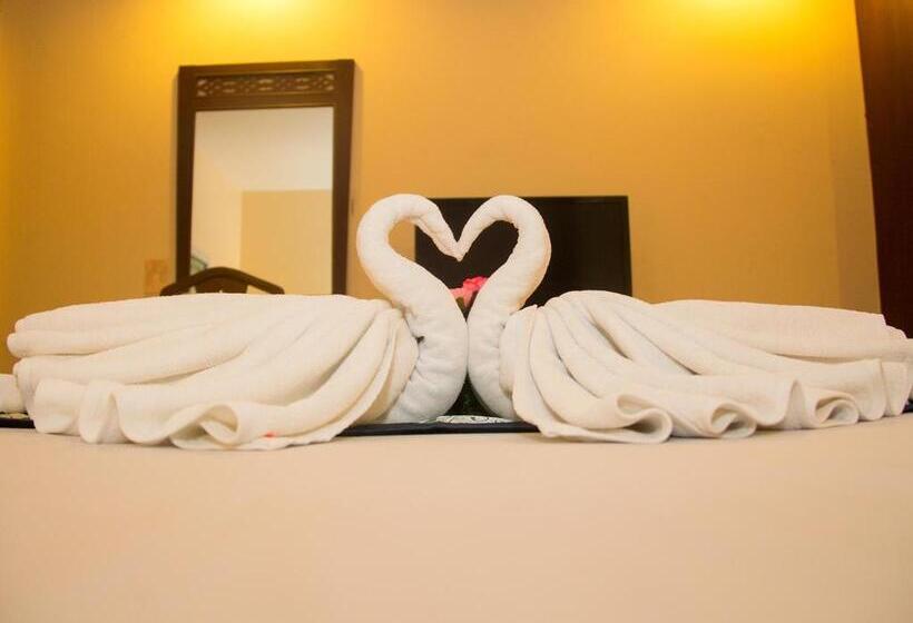 デラックスルーム, Friendlytel