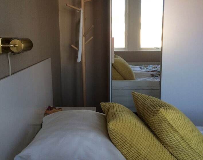 标准间, L Garvaren