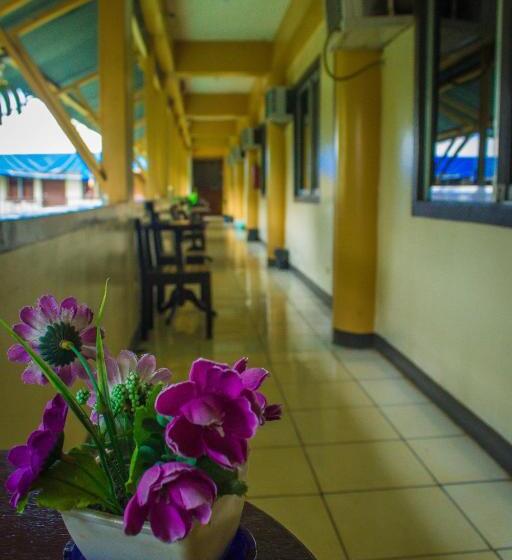 标准间带阳台, Remari Tourist Inn