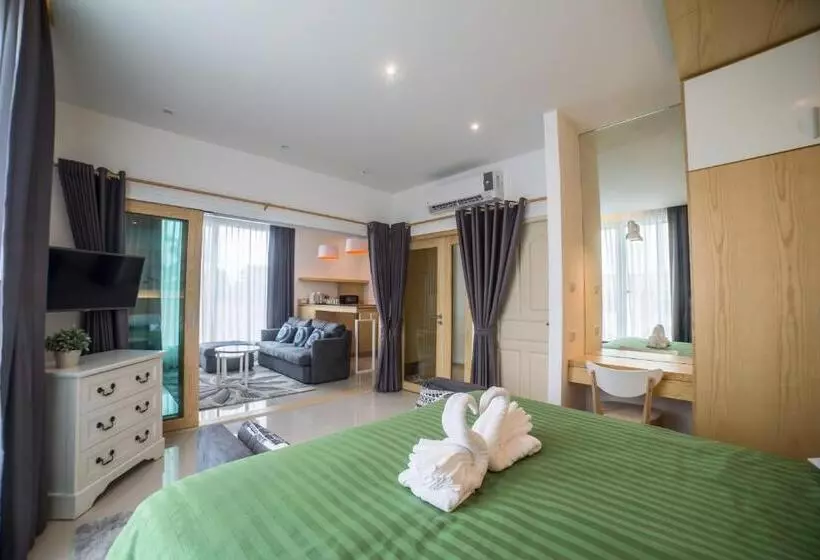 Deluxe Suite King Bed, The Bliss Ubon