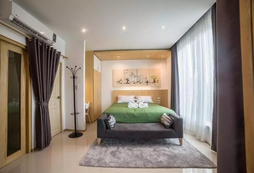 Deluxe Suite King Bed, The Bliss Ubon