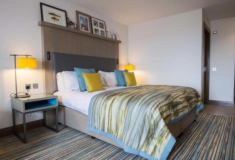 חדר סטנדרט, The Waterside