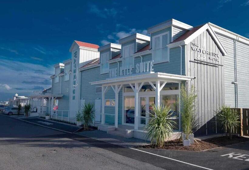 חדר דלוקס נוף לים, The Waterside