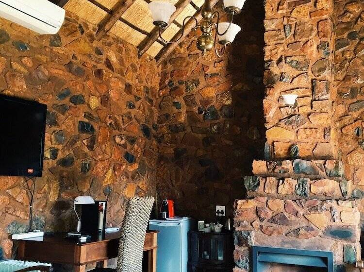 エクゼクティブスイート, Coral Tree Inn