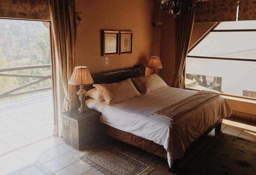 エクゼクティブスイート, Coral Tree Inn