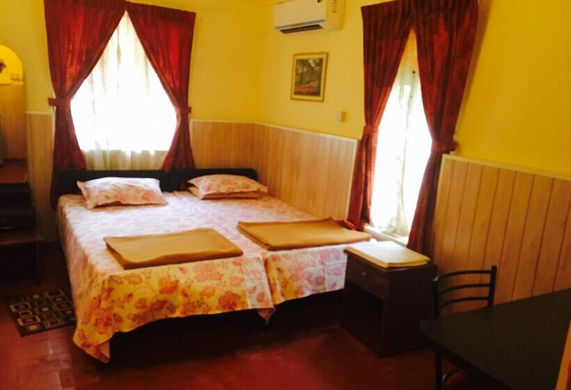 اتاق لوکس, Eden Garden Farm Stay