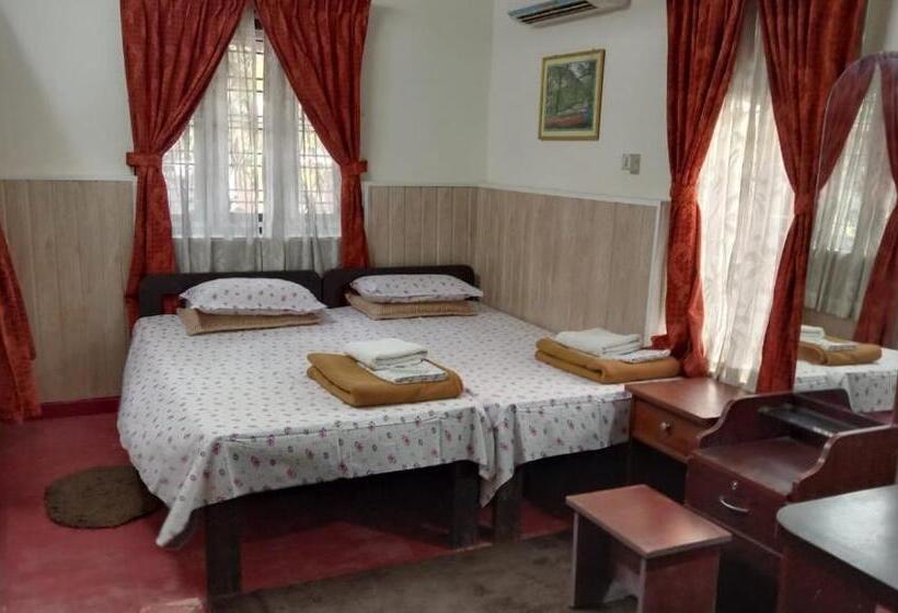 اتاق استاندارد با بالکن, Eden Garden Farm Stay