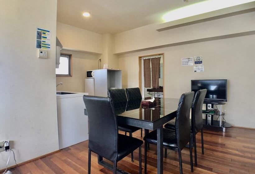 חדר משפחתי, Robcondロブコンド