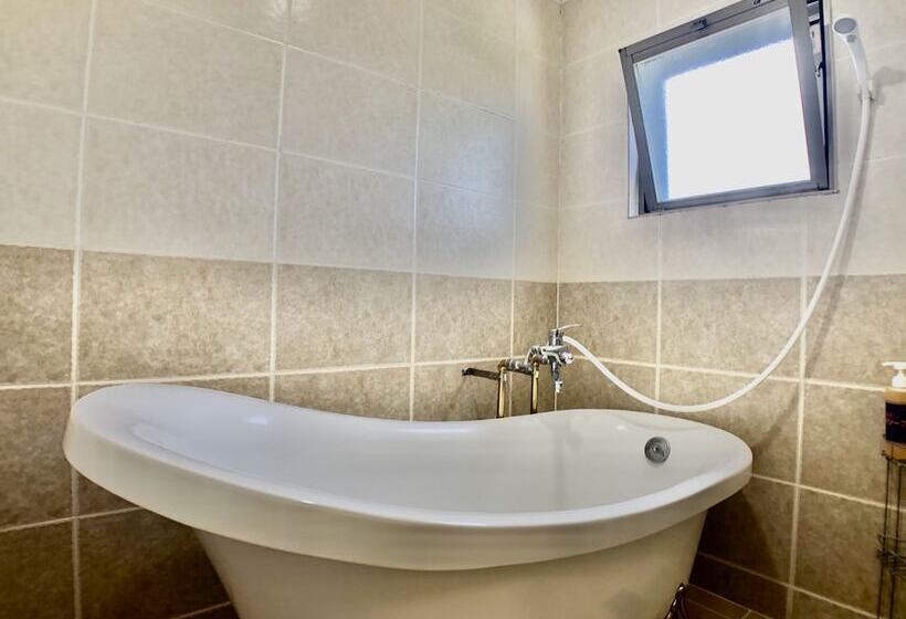 חדר משפתחתי סופריור, Robcondロブコンド