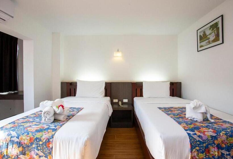 اتاق سوپریور با چشم‌انداز شهر, Sea Paradise Hotel Sattahip