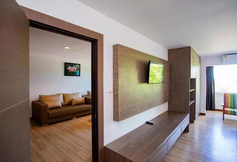 スイート, Sea Paradise Hotel Sattahip