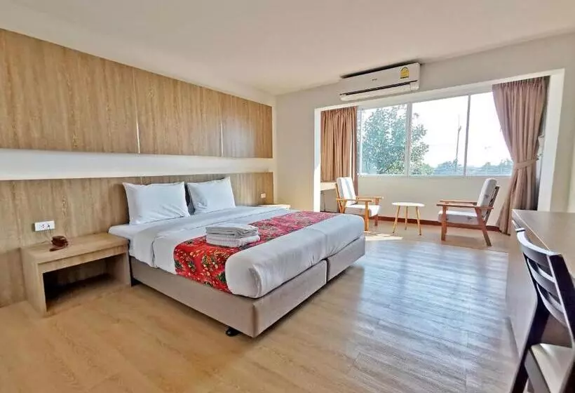 デラックスルーム, Sea Paradise Hotel Sattahip