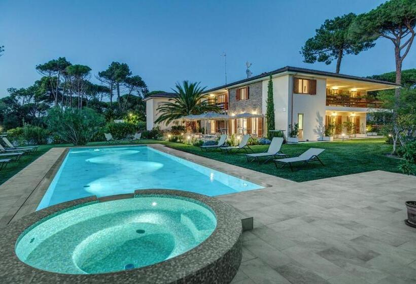 חדר משפחתי נוף לגינה, Arli Hotel Hideaway Punta Ala   Adults Only