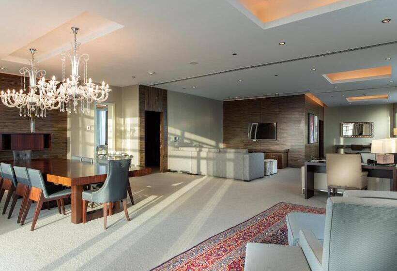 1 Bedroom Penthouse Apartment, City Centre Rotana Doha