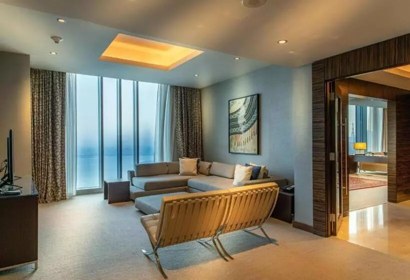 1 Bedroom Penthouse Apartment, City Centre Rotana Doha