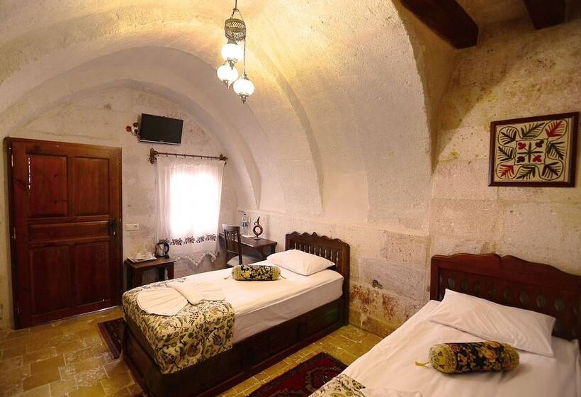 غرفة إقتصادية, Gedik Cave