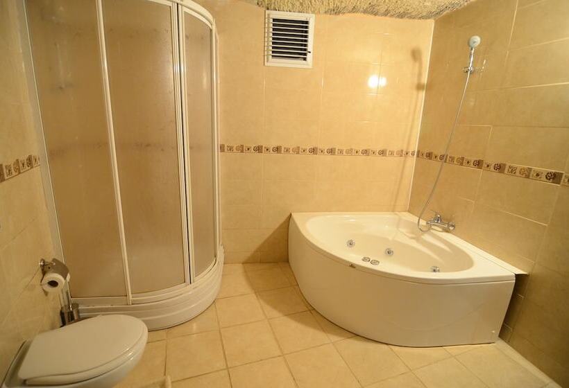 جناح عائلي, Gedik Cave