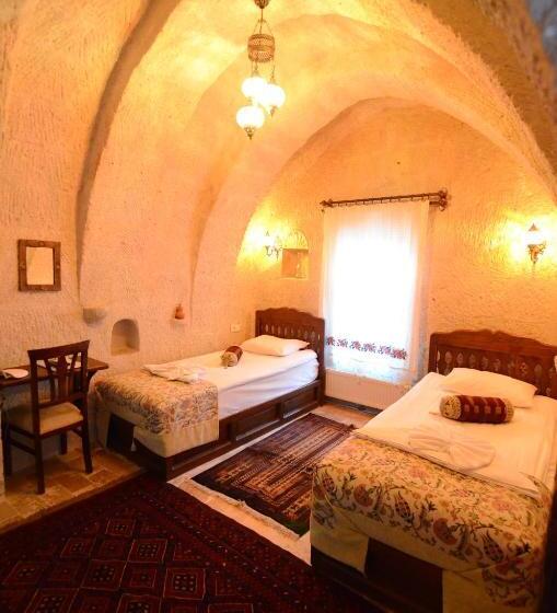 غرفة إقتصادية, Gedik Cave