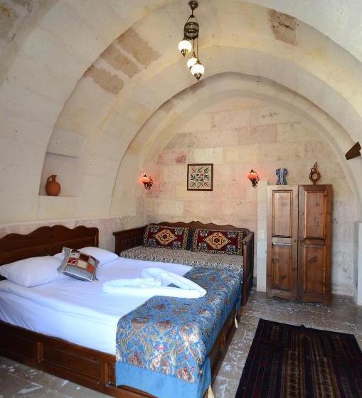 غرفة ديلوكس, Gedik Cave