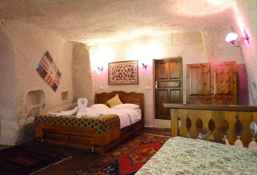 جناح, Gedik Cave