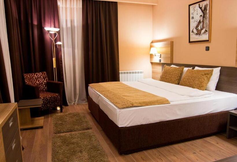 اتاق استاندارد, Hill