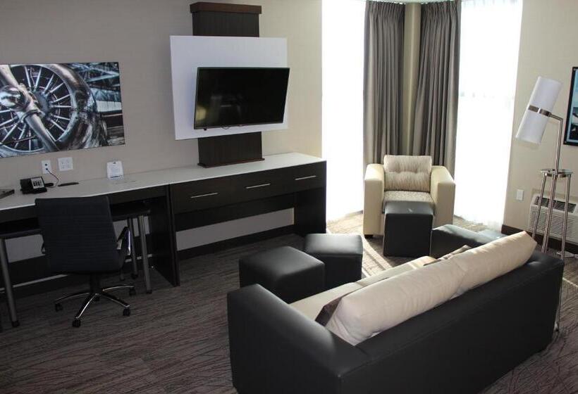 جناح إدارى, Holiday Inn Express & Suites Cold Lake, An Ihg