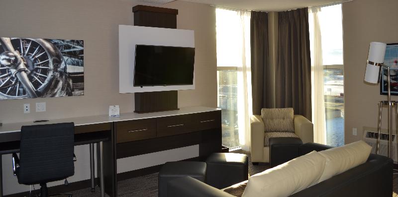 이그제큐티브 스위트, Holiday Inn Express & Suites Cold Lake, An Ihg